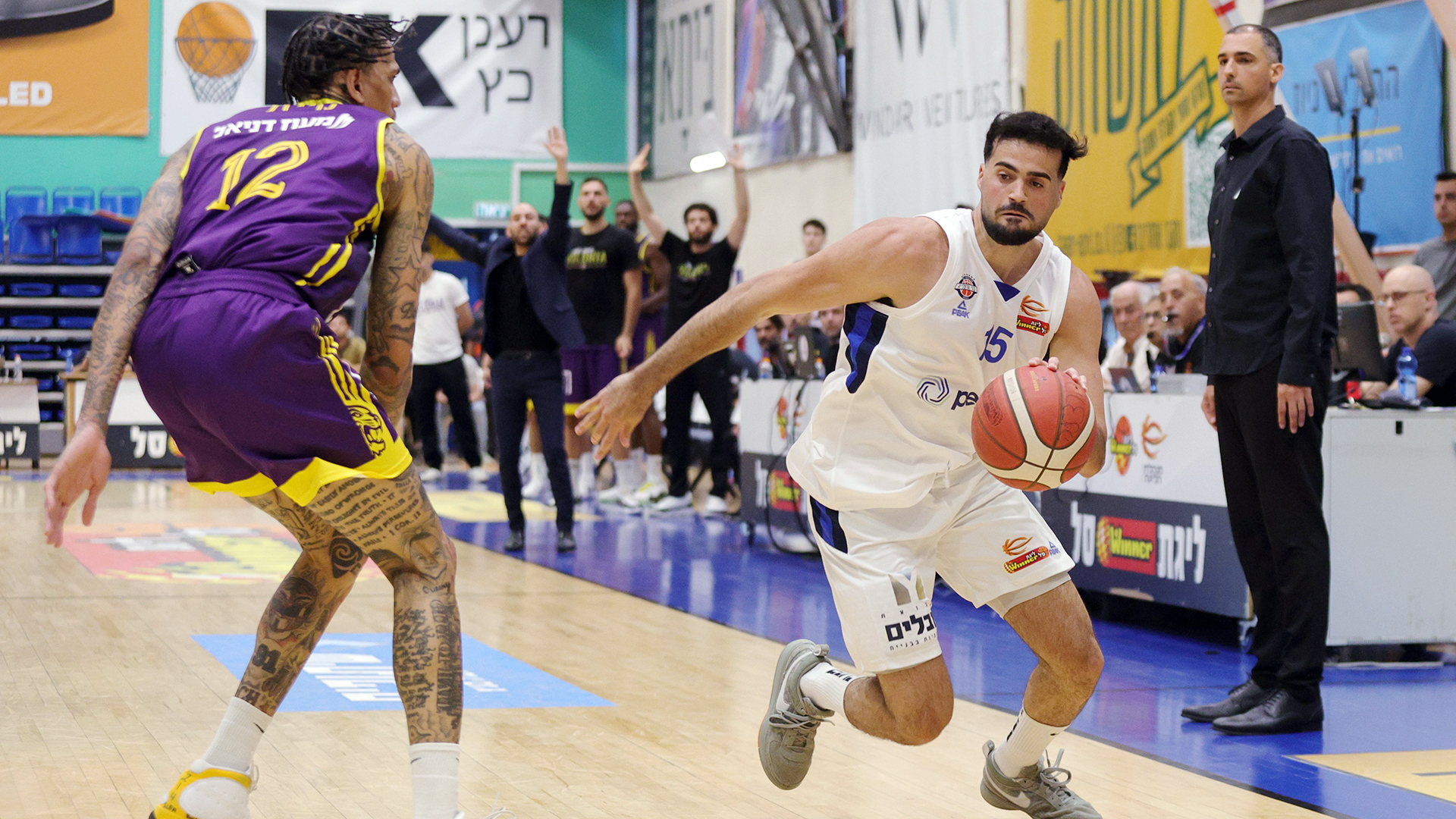 23738 רבע הגמר, משחק 3: בני הרצליה – הפועל חולון 86:94