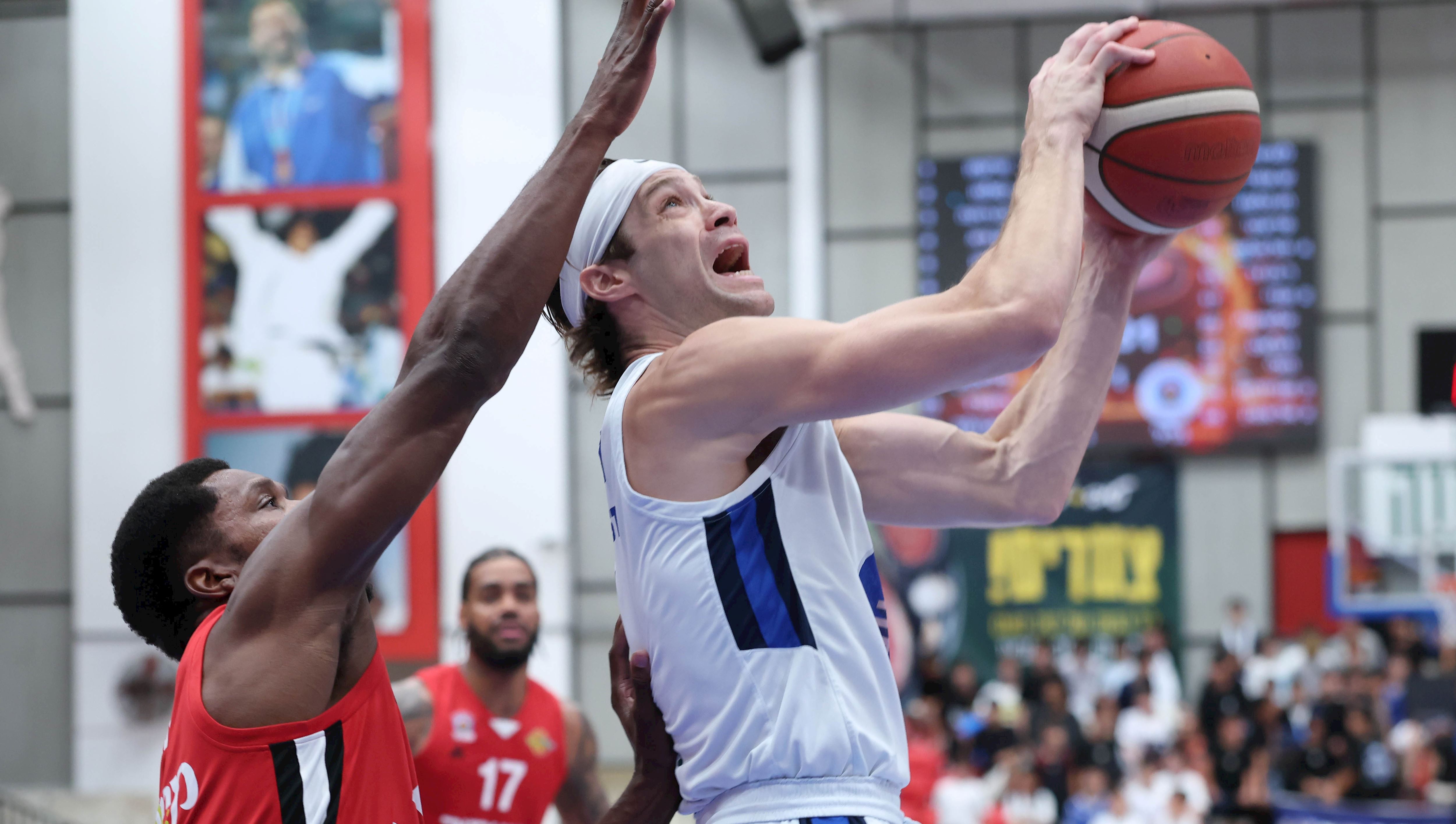 Round 29: Maccabi Ra'ananna - Hapoel Galil Elion 81:64