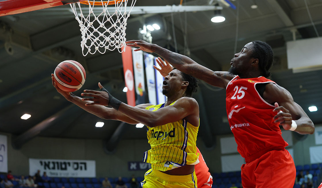 Quarter-final, game 2: Hapoel Be'er Sheva Dimona - Maccabi Tel Aviv 83:108