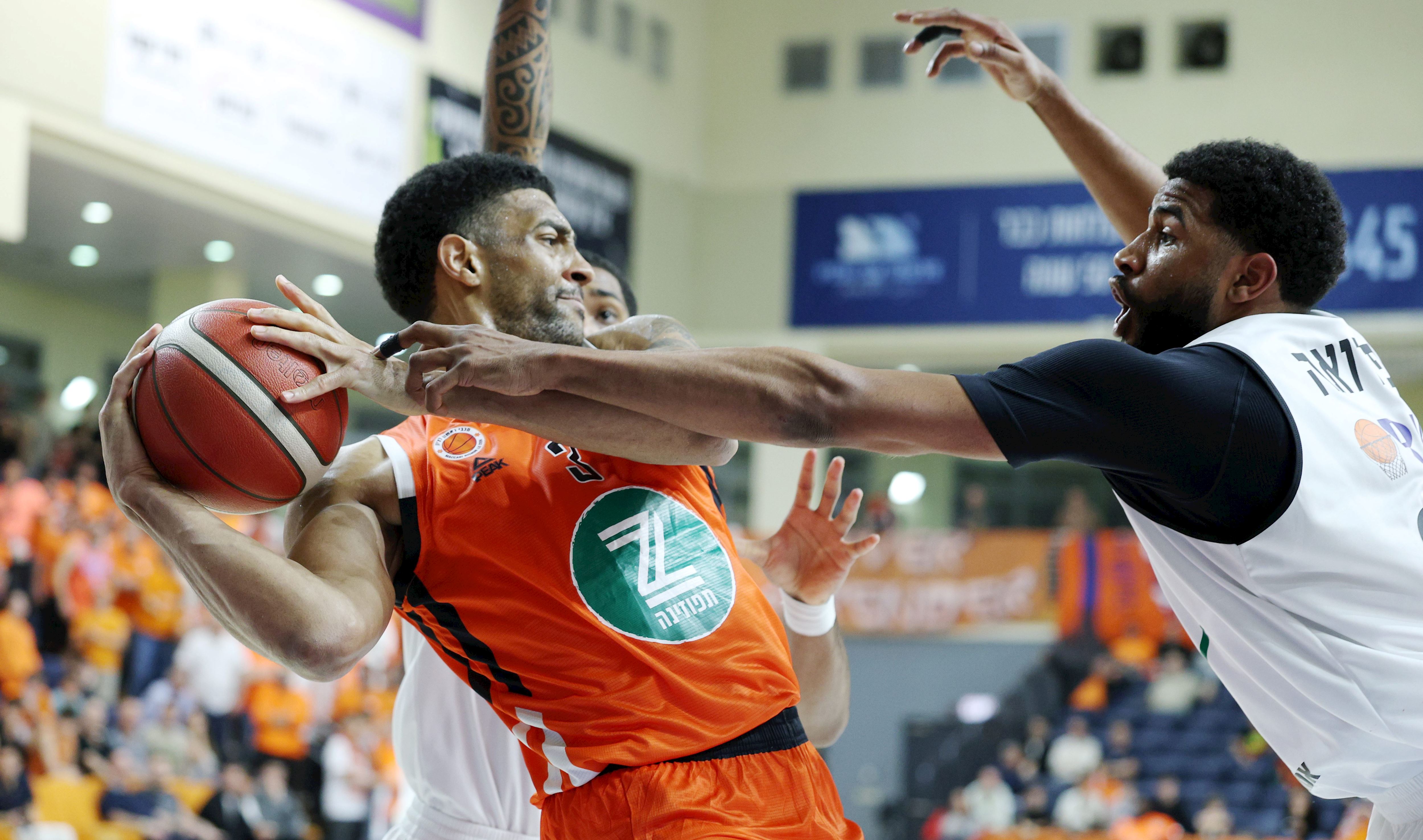 Round 24: Maccabi Rishon LeZion - Hapoel Be'er Sheva Dimona 87:84