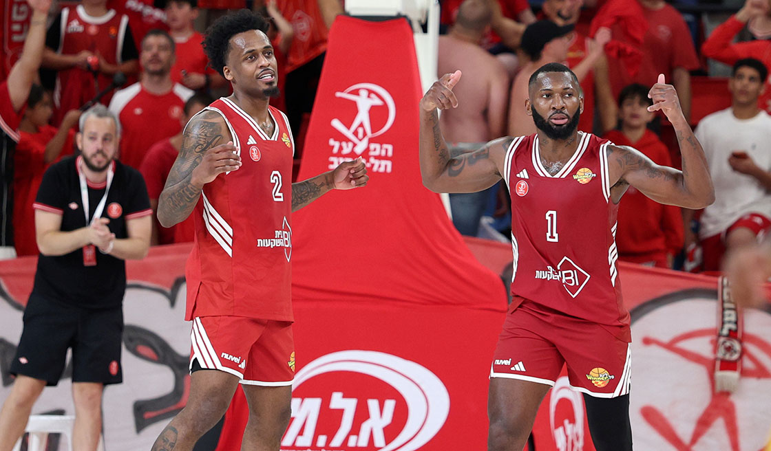 ציון דרך לגינת, האדומים עלו למאזן 0:2